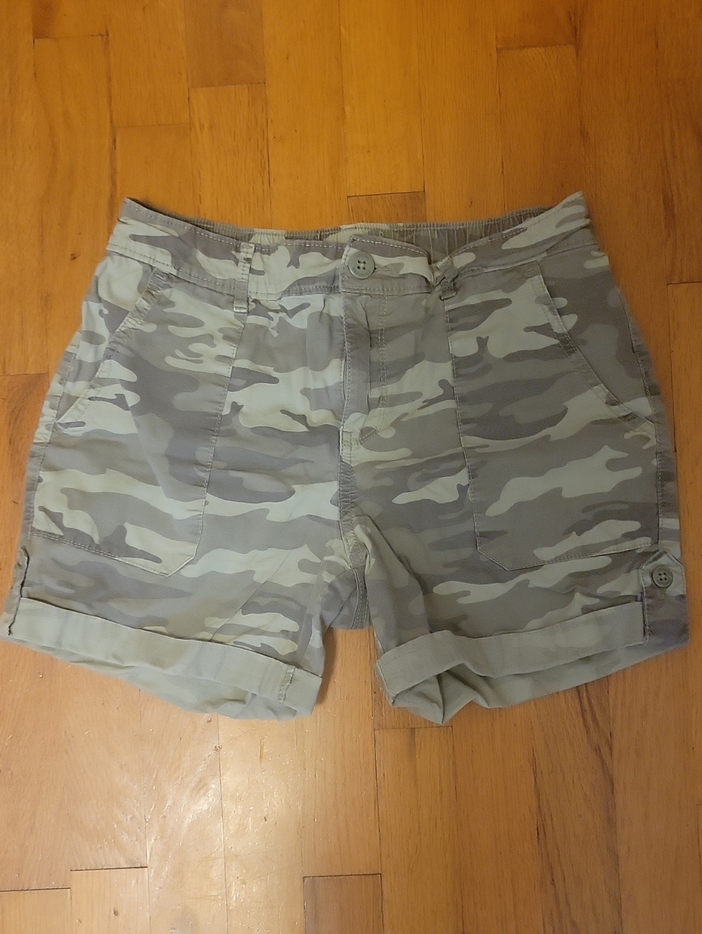 Light Sage Green Camo Roll-Cuff Shorts